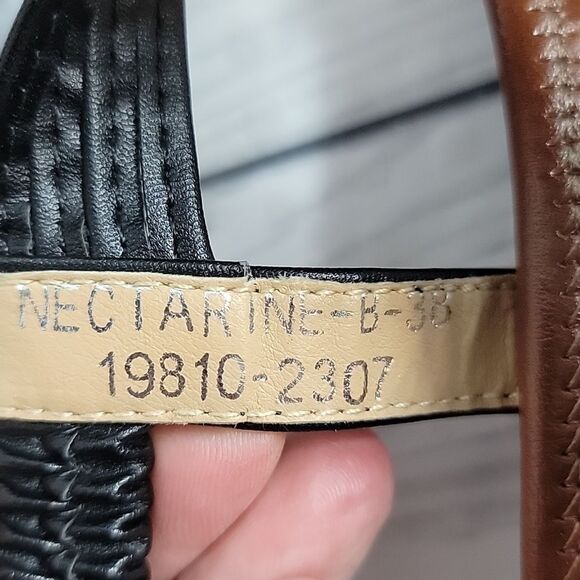 Patrizia By Spring Step Nectarine Black Floral Sandals Womens Size 8 - Picture 8 of 11